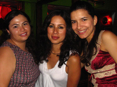 Rosario, Carla and Josefina at Cafe Citron
