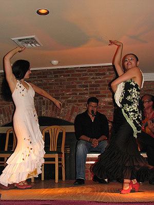 Sara Jerez and Ginette Perea dancing bulerias
