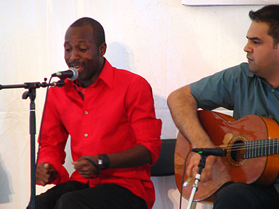 Flamenco singer Carlton Ashton