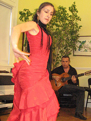 Emily Mazzotti with guitarist Tito Aguilar